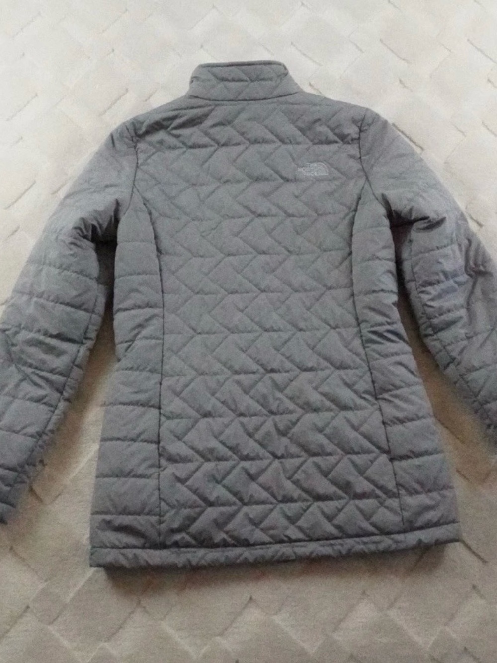 The North Face Tamburello Insulated Quilted Jacket Womens Small Gray Full Zip - Picture 9 of 10